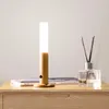 Luci notturne Sensore di movimento Luce LED senza fili Corridoio Lampada decorativa da parete Arredamento camera da letto Scala Armadio Corridoio