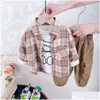 Anzüge 2023 Neues Produkt 1-3-4 Jahre alt Frühling und Herbst Baby Kinder Shirtaddt-Shirtaddpants Dreiteiliges Set Drop Lieferung Baby, Kind Otlfm