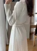 Robe de soirée longue de luxe blanc tricot coréen hiver pour les femmes robes de soirée élégantes Chic robes élégantes pour femmes 231226