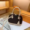 Borsa a conchiglia scozzese in rilievo moda per donna M53151 Borsa a tracolla singola in pelle premium con cerniera classica Borsa a tracolla con tracolla firmata