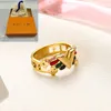 Boutique da donna Coppia di gioielli in stile designer Anello vintage di lusso placcato in oro 18k con lettera Logo classico del marchio Anello regalo di amore romantico primaverile