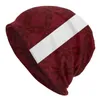 Basker lettiska flagga med traditionell mönster Bonnet hatt goth utomhus skallies mössor unisex varma mössor med dubbla användningar
