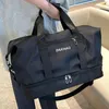 Stor kapacitet kvinnor resväska vattentät nylon helg utomhus över natten duffel väska män handbagage stor väska packning kub 231226