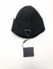 2020 hommes et femmes chapeau classique sport casquette de rue modèles de couple longueur après casquette décoration triangle en métal tissu imperméable pour m1270802