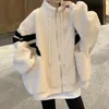 Deeptown Женские куртки на молнии Harajuku Большие толстовки с капюшоном Корейская уличная одежда из искусственного флиса ягненка Зимние полосатые пальто Повседневная верхняя одежда 231225