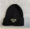 Masowe czapki czapki mężczyzna kobieta czaszki czapki ciepłe jesienne zimowe oddychanie wyposażone wiadro czapka 8 kolorowa czapka wysoce jakość 8053081