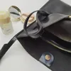 Qualité femmes fourre-tout sacs en cuir brillant Shopper sac à bandoulière rétro grande capacité Shopping luxe concepteur sac à main dame 231226