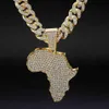 Collier pendentif carte de l'afrique en cristal pour femmes et hommes, accessoires Hip Hop, bijoux, ras du cou, chaîne à maillons cubains, cadeau 237I