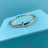 Luxe Bangle designer sieraden man armband Hoge kwaliteit TifanismV vergulde micro T1 Armband Mode smalle plaat gemakkelijk te verzegelen hetzelfde Met Originele Doos