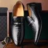 Męskie buty skórzane luksusowy wzór męski sukienka biznesowa swobodny but społeczny męski obuwie ślubne zapatos hombre 231226