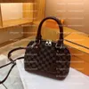 Borsa a conchiglia scozzese in rilievo moda per donna M53151 Borsa a tracolla singola in pelle premium con cerniera classica Borsa a tracolla con tracolla firmata