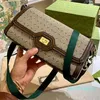 Designer -Crossbody Bag Flap Messenger Väskor Rödgrön Rem TRAP Twist Lock Fashion Letters Zipper Pocket Women Handväskor Purse