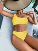 2023 Sexig ribbad bikini kvinnors baddräkter En axel badkläder kvinnor biquini solid brasilianska bikinis set baddräkter släpp 231225