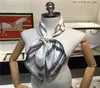 2021 Top Designer Woman Silk Fashion Letter pannband Brand Small Scarf Variable Headscarf Accessories Activity Gift W174002431