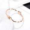 Bangle Mode Accessoires Japan En Zuid-Korea Persoonlijkheid Niche Licht Luxe Vrouwelijke Modellen Vlinder Kleine Taille Armband Popula