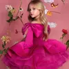 女の子のドレス弓付きのかわいいピンクの花膝の長さ階層サテンウェディングパーティーガウンジッパーバック特別機会