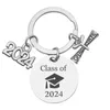 Graduation Gift KeyChain 2024 Rostfritt stål Keychain Pendant Student Graduation Ceremony Keyring Designer Key Chain 30mm