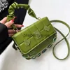 Axelväskor handväskor kompakt hållbar crossover axelväska pu handväska lämplig för fashionbleblieberryes