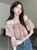 Blouses pour femmes Élégant hors de l'épaule Blouse Mode Femmes mignonnes Chemises 2023 Été Plaid Manches courtes Tops Femme Y2K Vêtements S-5XL