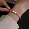 Bracciale rigido in argento sterling 999 da donna con senso avanzato dell'apertura dei regali per il compleanno della fidanzata