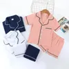 Momlover Children 's Pajama Set Summer Home Wear 소년 및 여자 에어컨의 옷의 방울 반바지 231226