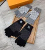 Gant de créateur lettre classique gants chauds hiver gants tricotés en cachemire pour hommes et femmes marque à la mode gants à cinq doigts noir gris