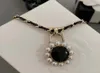 Collier de noël en cuir noir avec perles pour femmes, chaîne dorée, mode de luxe populaire en ligne, dame élégante, tempérament de fête, Anime8621336