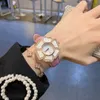 女性のデザイナー腕時計フラワーダイヤモンドダイヤルクォーツムーブメントベルトクリスマスアニバーサリーギフトウェディングパーティーのためのウォッチ