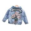 Primavera Autunno Bambini Giacche di jeans per ragazze Cappotti con ricami di fiori per bambini Moda Bambino Capispalla per bambini Jeans strappati Giubbotti set 231225