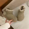 Femmes Tazz tresse cuir boucle bottes de neige en laine plate-forme bottes de neige garder des pantoufles au chaud en peluche bottes décontractées d'hiver avec des sacs à poussière de carte de boîte