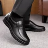 Sapatos masculinos feitos à mão de couro genuíno casual para plataforma plana andando calçados ao ar livre mocassins respirável tênis 231226