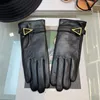 Designer Women Glove Winter High Grade Sheepskin Leather Warm Finger Gloves Women Luxurys Designers Mittens Open-palm Motorcycle Glove Cashmere Gloves
