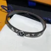 Vogisuish Women Designer Banglesネイルブレスレットブランドレターブレスレットクリスタルゴールドメッキsierブラス銅宝石手首袋カフウェディングラブクリスマスギフト