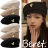 Berets 2023 Autumn Woolen Beret Women Retro Fashion Girl British STREET SBOY HAT HAT OCTAGNAL CAP CAP BONNET
