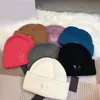 Designer hats, autumn and winter knitted hats, woolen hats, thick materials, comfortable texture, easy to match with young and fashionable accessories