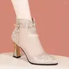 Sandaler 2024 Summer Fashion Pointed Mesh Breattable Rhinestone High Heel Spänne Stora eleganta bekväma ankelstövlar Enskilda sko Kvinnor