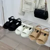 Diamond Sheepskin Sandals Flat Slide Beach Skórzowe buty luksusowe sandały dla damskich obuwia z pudełkiem