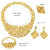 Prodotti di tendenza Dubai Set di gioielli da donna placcati in oro Collana Orecchini Anello Banchetto di nozze Articolo SYHOL 231226