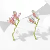 Bow Ties-stil högkvalitativ vintage pärla corsage tillbehör Flower Crystal Zircon Magnolia Brosch