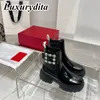 High quality womens ankle boots Real leather classic designer fashion Chelsea style women calf boots Luxury vintage fashion magazine ladies long boots vivier G1164