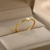 Cluster Ringen Mode Witte Zirkoon Ring Goud Zilver Kleur Persoonlijkheid Vinger Vrouwen Eenvoudige Elegante Sieraden Vriendschap Gift Groothandel