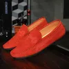 Véritable mobile pour hommes en cuir zapatos de hombre robes formelles hommes chaussures affaires décontractées orange moccasin baskets appartements 231227