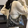 Bolsas de ombro 2023 Espaço de inverno algodão coreano feminino acolchoado Bolsas de tteas bordadas Moda para baixo