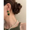 Nieuw ontworpen mode luxe oorsteker groene edelsteen liefde hanger vrouwen oorbellen micro ingelegde diamanten lente zomer sieraden A021