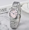 Luxury New Fashion Femmes Montre le quartz Mouvement en argent robe en or de montre Lady Tank Case en acier inoxydable Classe de bracelet décontracté analogique Montre de Luxe