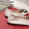 Sandali da donna di alta qualità pompe suola in cuoio banchetto a spillo passerella di lusso a punta tacchi alti Designer vivier ballerine piatte Moda tacco da donna Muli G1190