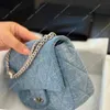 Ramię luksusowe klasyczne tote walte blue flap designerka kobiety torby torebki torby zakupowe crossbody dżins haft haft srebrny 10a