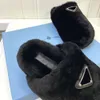 Nieuwe dames muilezelsontwerper muilezels wollen muilezel driehoek muilezels warme comfortabele binnenshuis buitenlucht slippers wandel slipper mode elegante muilezels winter slippers