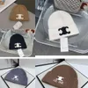 Diseñador de gorro de punto Beanie Diseñador de cabello de conejo para mujer ropa clásica de moda con sombrero decorativo de pilotes Make Beanie de diseñador