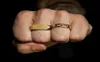 Кольца кластера FlatTop039 Кольцо для мужчин из нержавеющей стали Мужские украшения в стиле Вест-Бэнд Ювелирные изделия в черном, золотом и серебряном тонах9829427